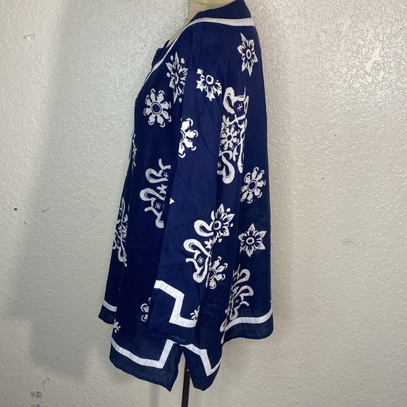 CAROLE LITTLE WOMAN BLOUSE - Picture 5 of 12